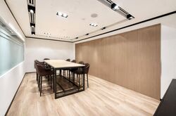 Wisma Atria (D9), Office #570929171
